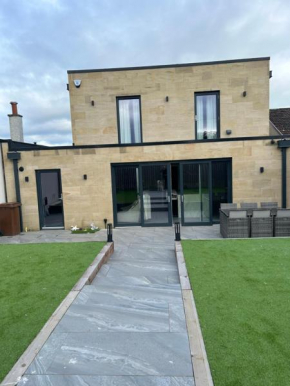 Riversdale House Next to Murrayfield Stadium
